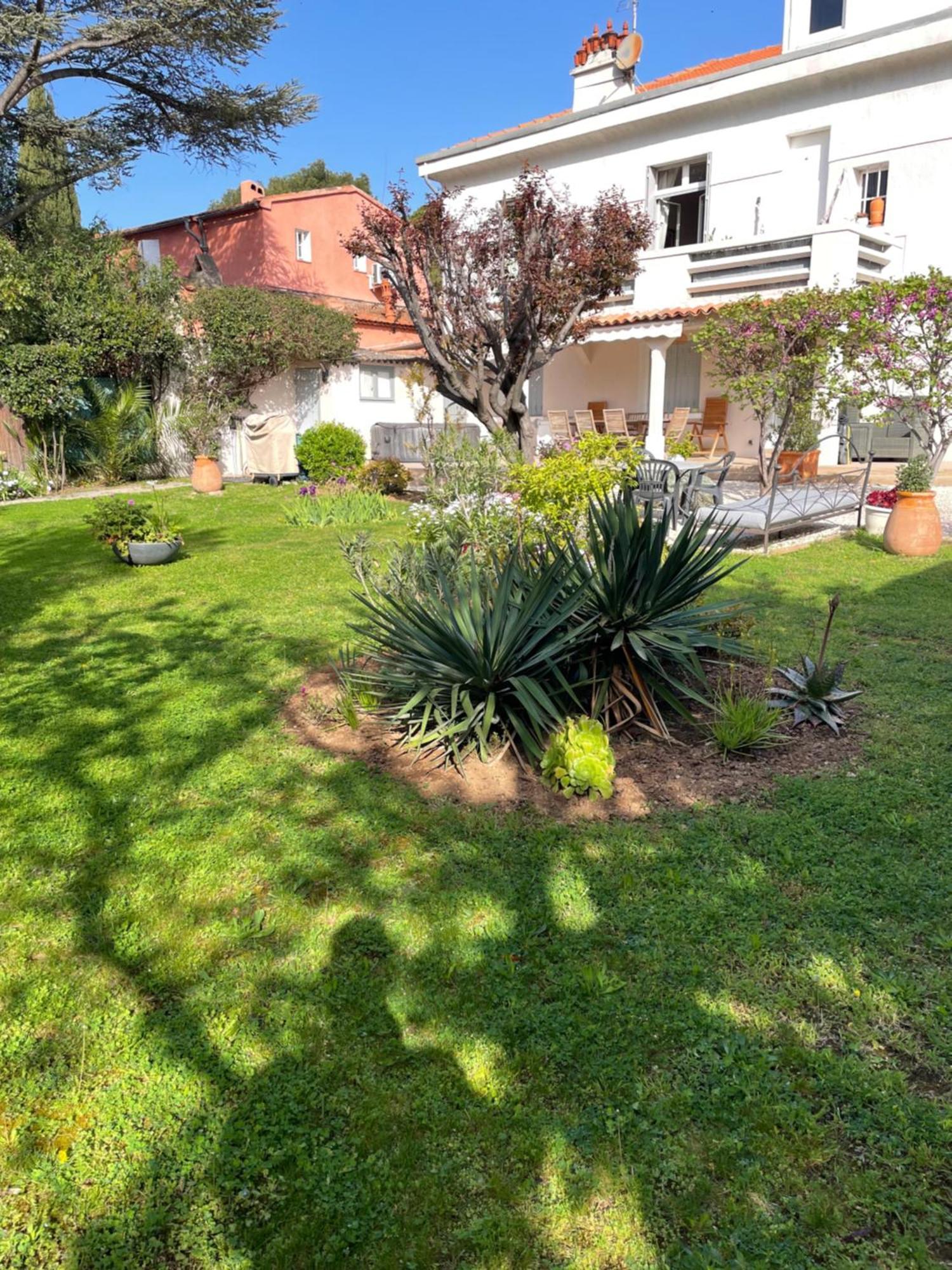 Appartement Rez De Villa Proche Port Et Plages De Sanary מראה חיצוני תמונה